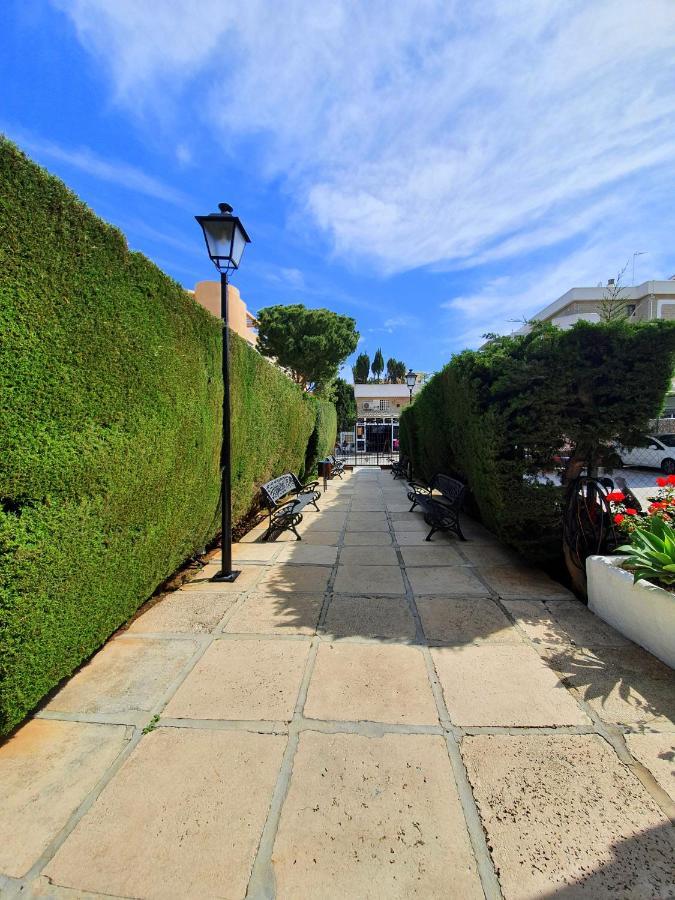 Апартаменти Acogedor En La Carihuela Con Plaza De Garaje Garantizada! Sol Montemar Торремолінос Екстер'єр фото