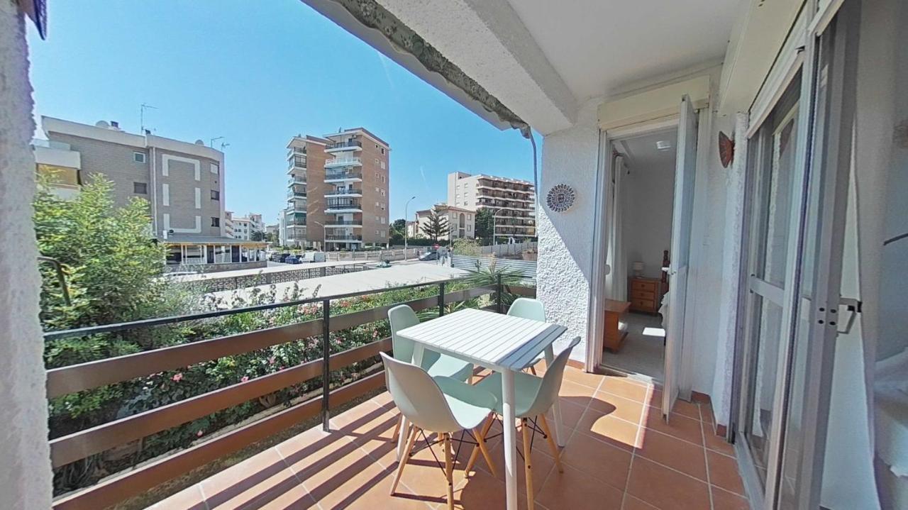 Апартаменти Acogedor En La Carihuela Con Plaza De Garaje Garantizada! Sol Montemar Торремолінос Екстер'єр фото