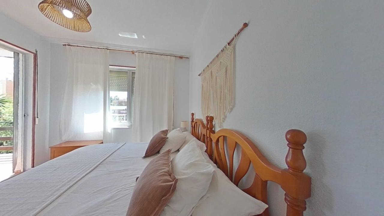 Апартаменти Acogedor En La Carihuela Con Plaza De Garaje Garantizada! Sol Montemar Торремолінос Екстер'єр фото